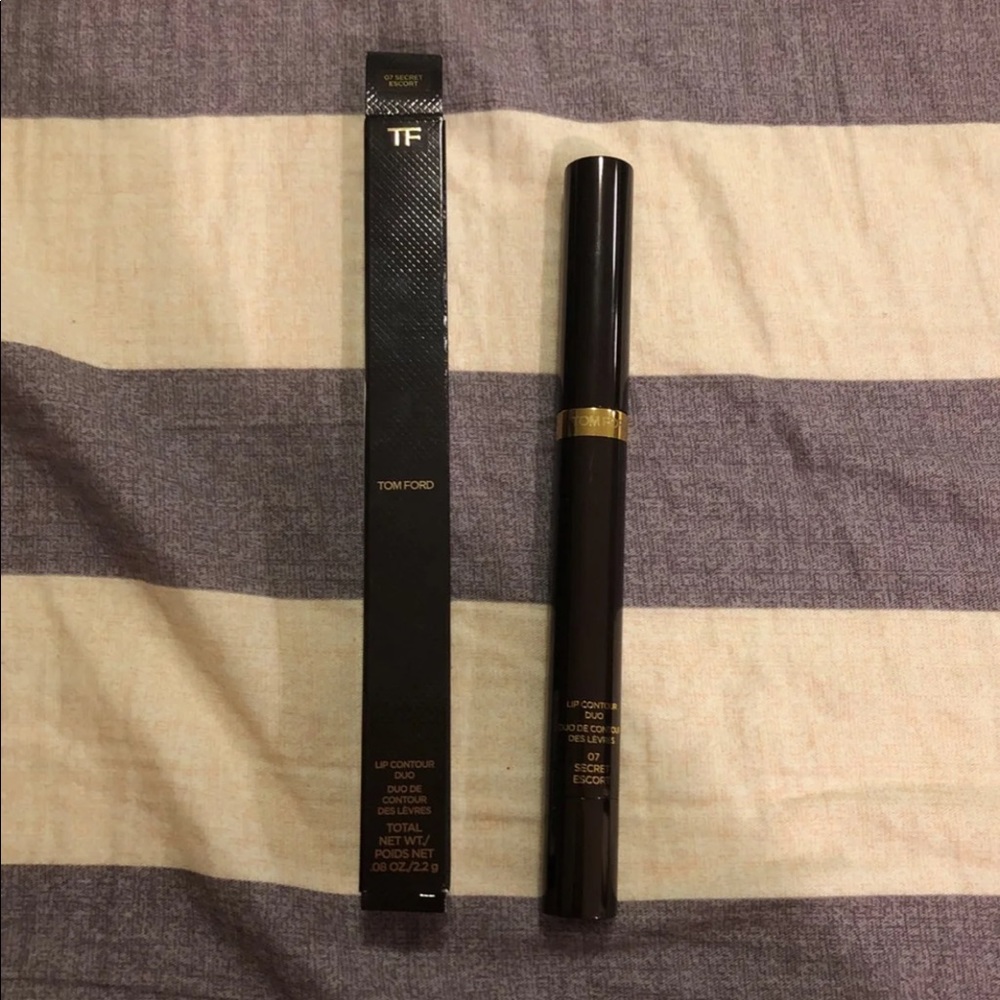 Tom Ford Lip Contour - Picture 2 of 2
